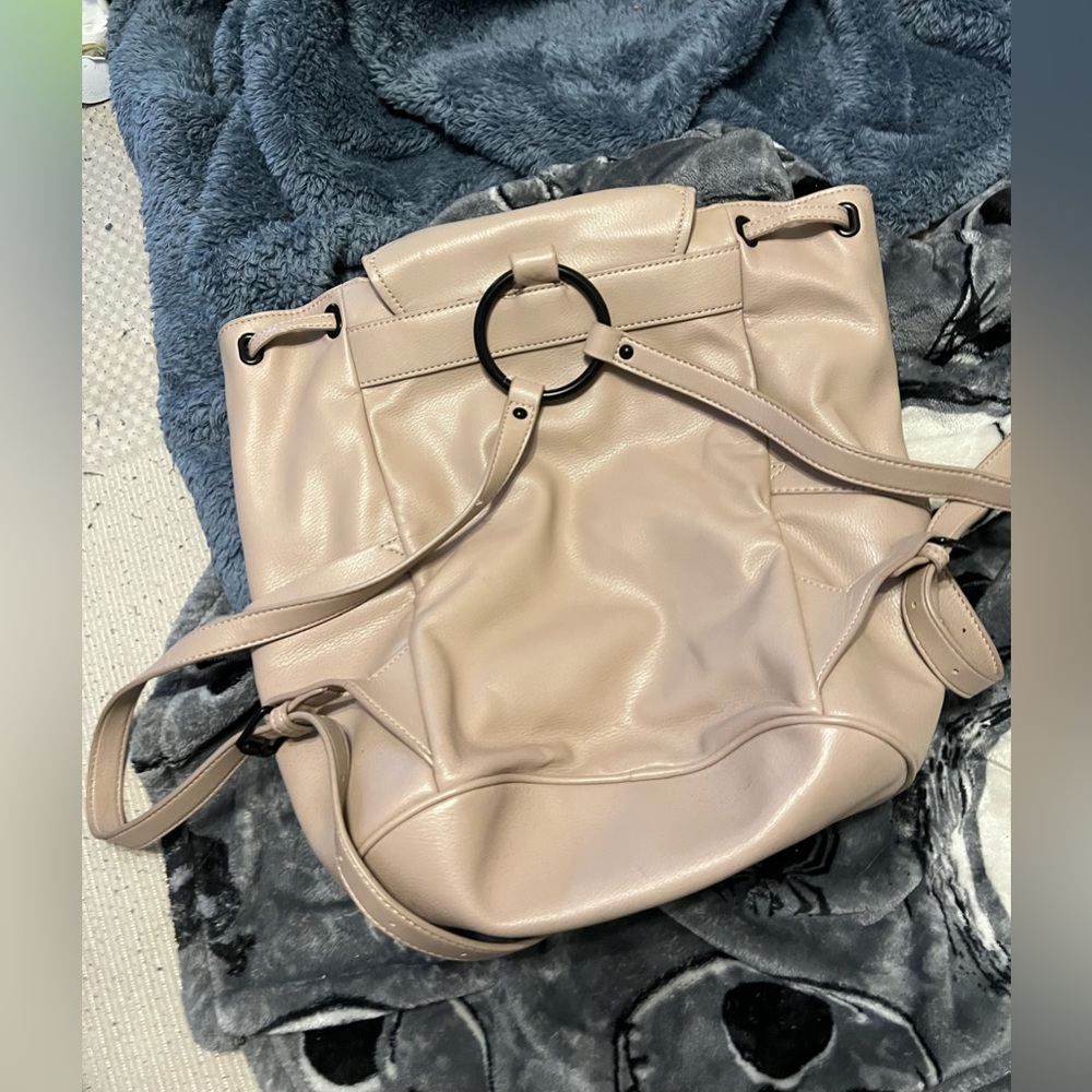 Elizabeth and Jane leather backpack